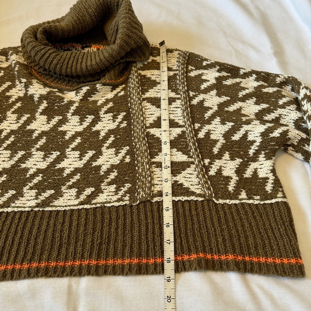 Free People Small Jupiter Sweater ~ Houndstooth Cropped Oversized Cowl Neck - Picture 5 of 8